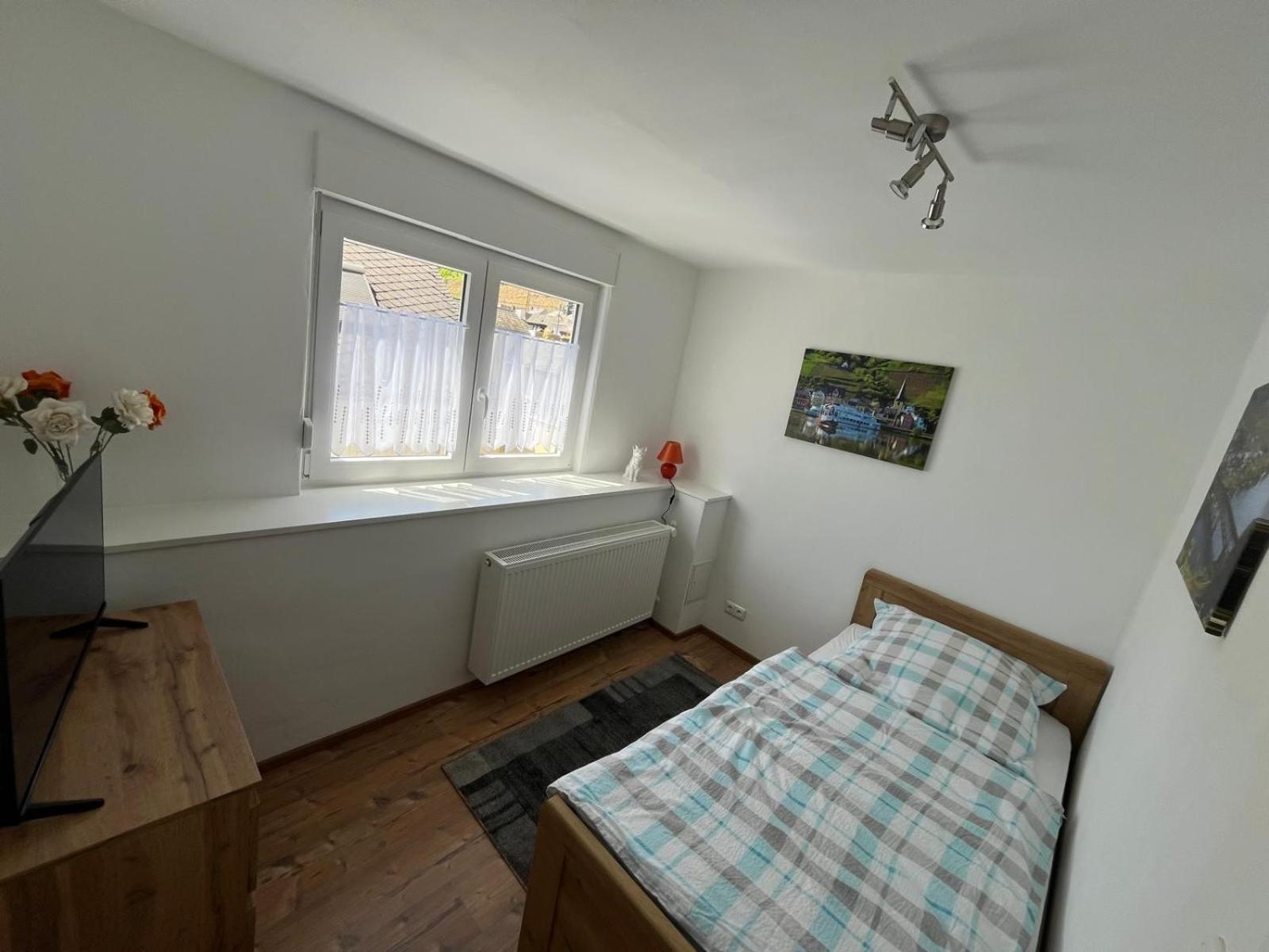 Ferienwohnungen Und Appartements - Haus Budinger Alf Εξωτερικό φωτογραφία