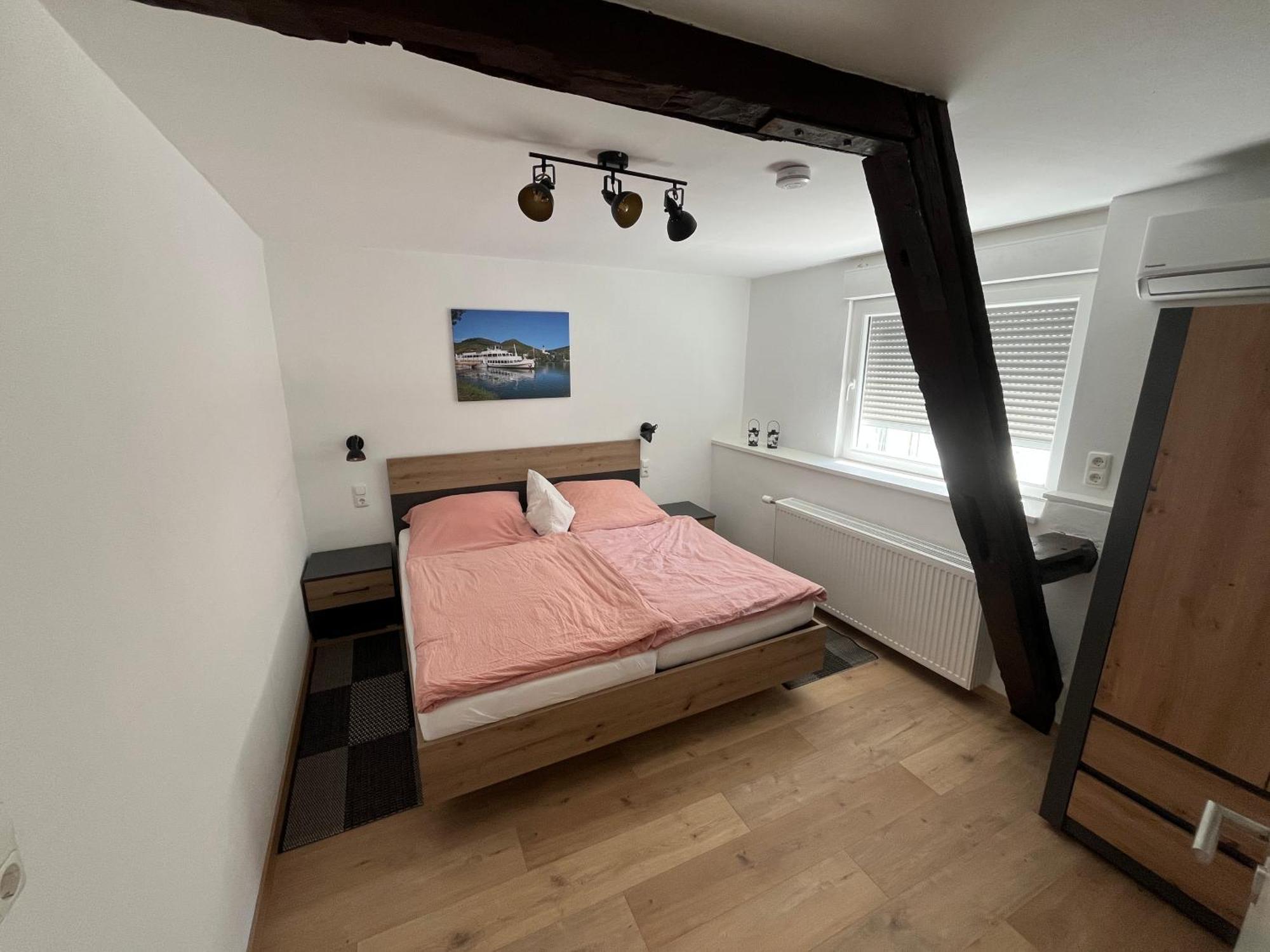 Ferienwohnungen Und Appartements - Haus Budinger Alf Εξωτερικό φωτογραφία